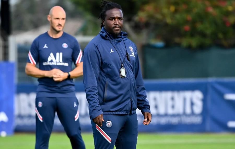 « C’est dans la victoire qu’on construit » : Bernard Mendy rassure après la victoire du Sénégal